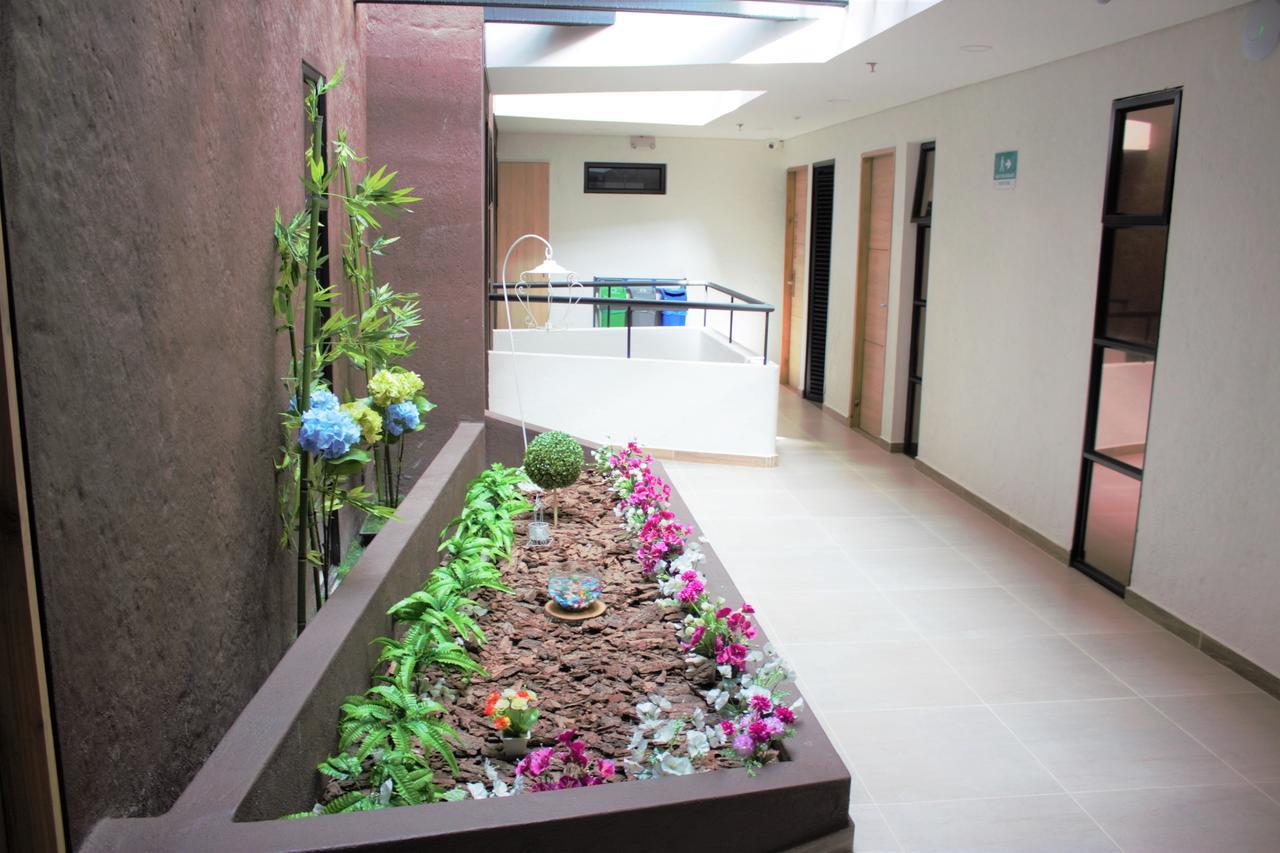 Hotel Med 70 Medellin Exterior photo